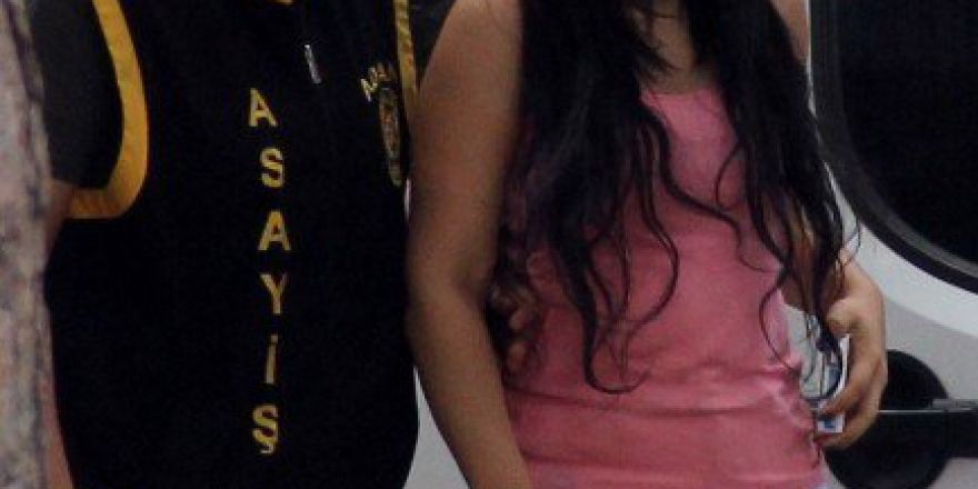 Masaj Salonuna Fuhuş Operasyonu