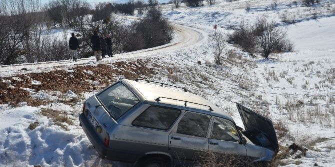 Günyüzü’nde Trafik Kazası, 2 Yaralı