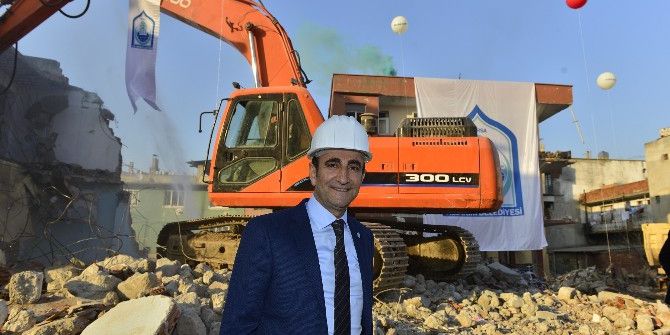 Yıldırım’da Riskli Binalar Yıkılıyor