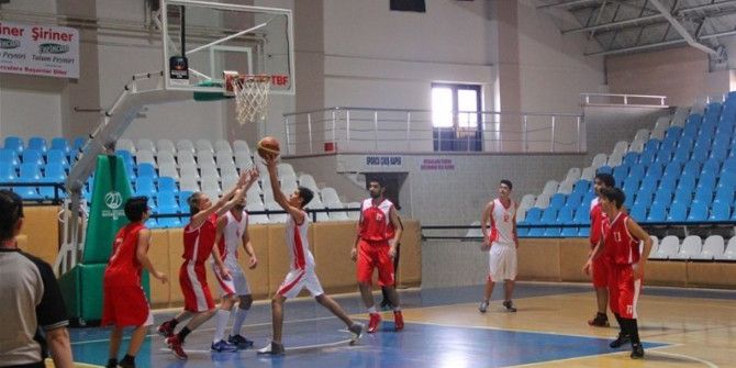 Kurtuluş Kupası Basketbol Müsabakaları Başladı