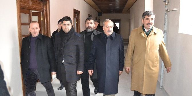 Başkan Asya Yeni Hizmet Binasını Gezdi
