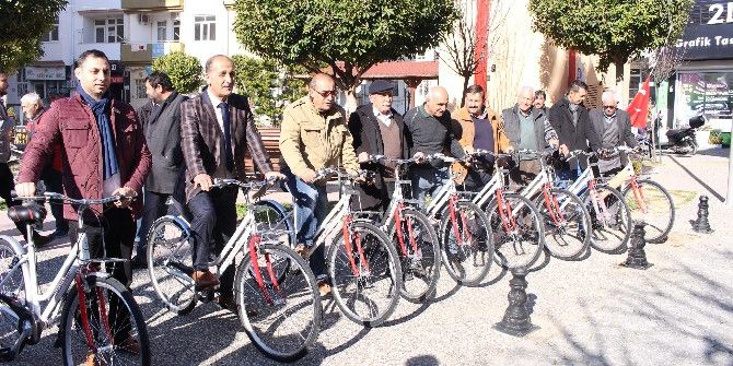 Büyükşehir’den Muhtarlara Bisiklet Jesti