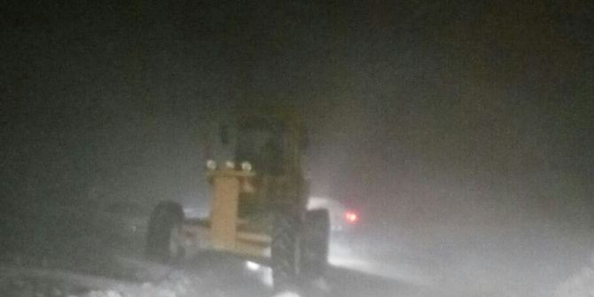 Kardan Kapanan Yolda 10 Saat Mahsur Kalan 6 Kişi Kurtarıldı