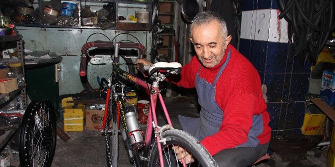Hatay’da 40 Yıllık Bisiklet Doktoru Elektrikli Bisikletlere Direniyor