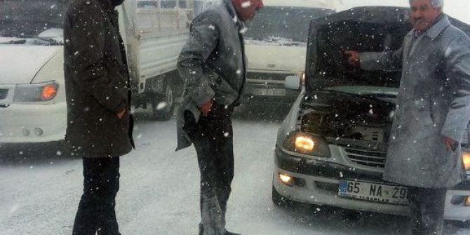 Van-hakkari Karayolu Kapandı