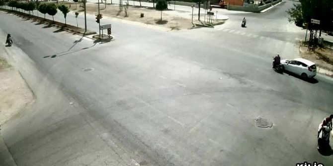 Kilis’te Motosikletlerin Karıştığı Kazalar Saniye Saniye Kameralara Yansıdı