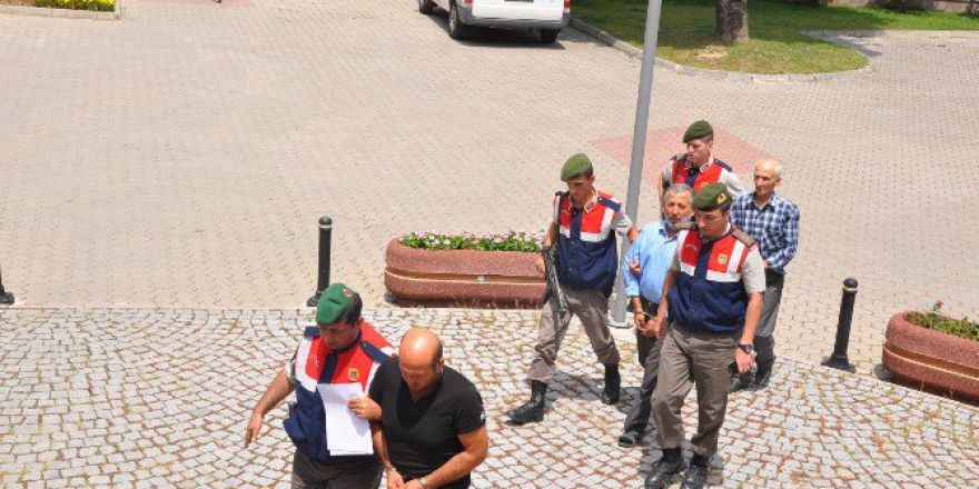Salaya Engel Olmak İçin Caminin Elektriğini Kesip Havaya Ateş Açanlar Tutuklandı