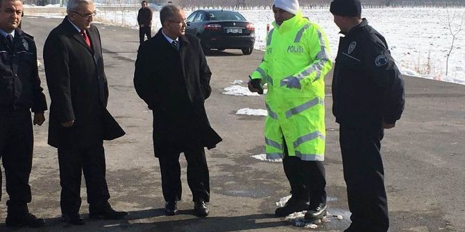 Vali Tapsız, Polis Uygulama Noktasını Denetledi