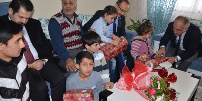 Vali Yavuz’dan Şehit Ailesine Ziyaret