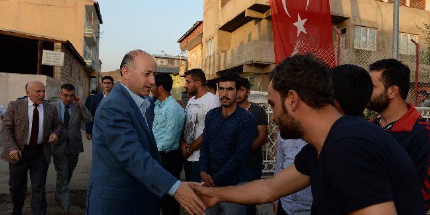 Vali Azizoğlu, Şehit Polis Yakup Sürücü’nün Ailesine Taziye Ziyaretinde Bulundu