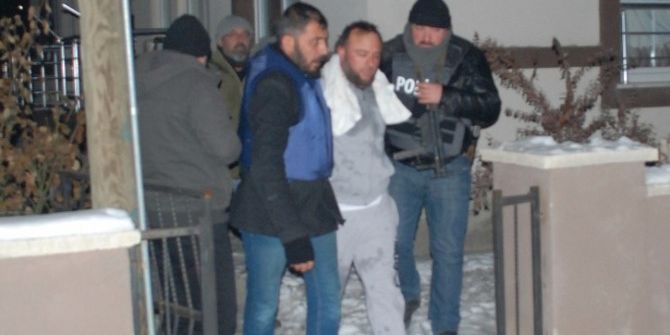 Kaçırılan Kız Çocuğunu Polis Kurtardı