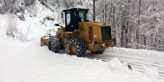 Rize Valisi Erdoğan Bektaş, Karla Mücadele Çalışmalarını Değerlendirdi