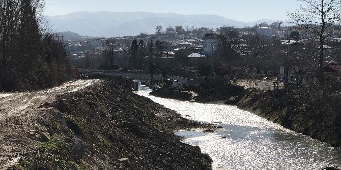 Çuhallı Deresi Islahına Başlandı