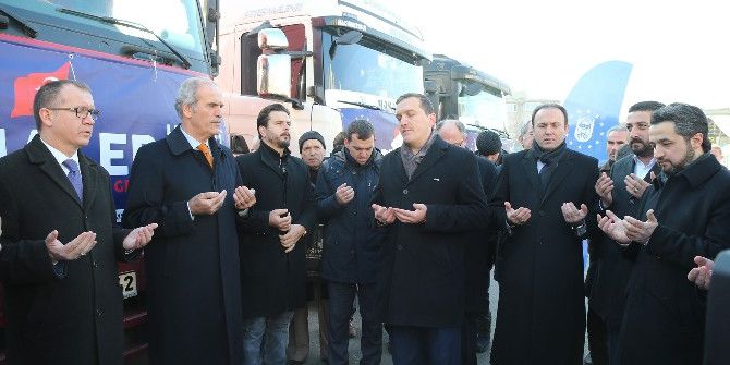 Suriye’ye Yakacak Ve Gıda Yardımı