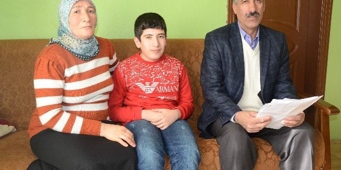 ’Otizmli Çocuğumu Okuldan Attılar’ İddiası