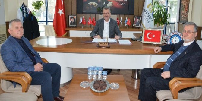 Karacabey Belediyesi’nden Eğitime Destek