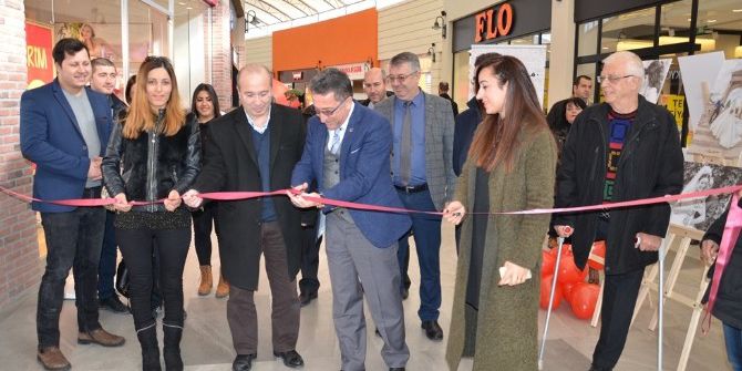 Masal Tadında Sergi