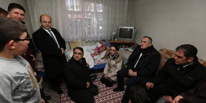 Bolu Belediye Başkanı Yılmaz 5 Hastayı Ziyaret Etti