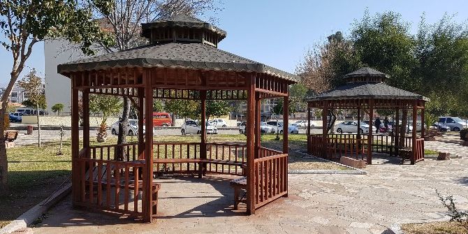 Nazilli’de Cumhuriyet Parkı Yaza Hazırlanıyor