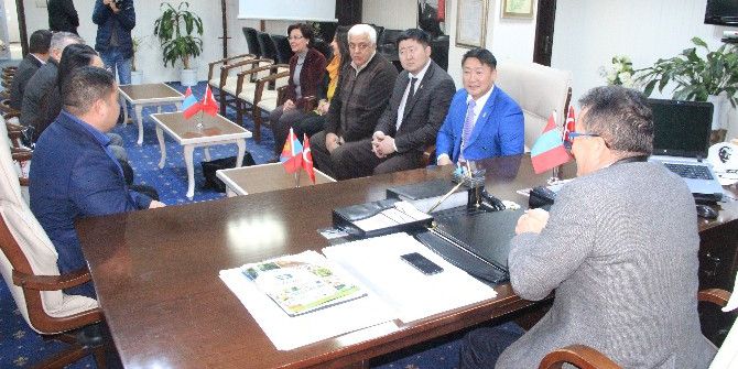 Moğolistan’dan Kardeş Şehir Ziyareti