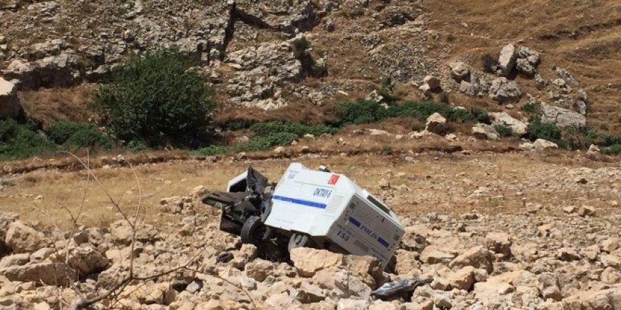 Toma Uçuruma Yuvarlandı: 2 Yaralı