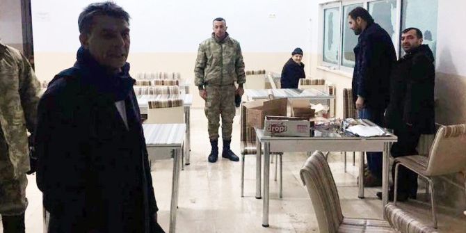 Bitlis’te Yolda Kalan 52 Vatandaşı Askerler Kurtardı