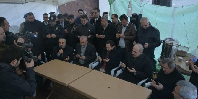 Başbakan Yardımcısı Kurtulmuş’tan Şehit Ailesine Ziyaret