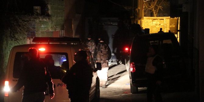 Adana’da Pkk/kck Operasyonu: 22 Gözaltı