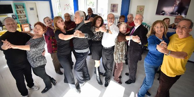 Muratpaşa’nın Yaşlıları Dans Şampiyonası İçin Yola Çıktı