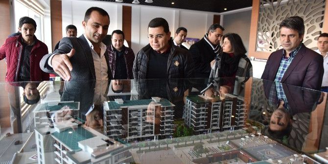 Tütüncü, Kepez’de Yükselen İnşaatları İnceledi