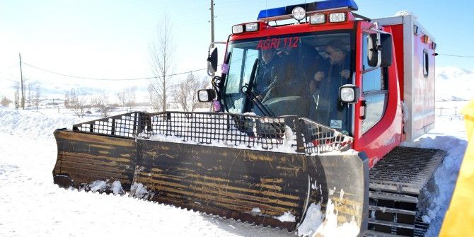 Çatıdan Düşen Genç Beş Saatte Kurtarıldı