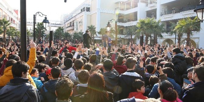 Ünlü Youtuberlar Mavibahçe’de Oyunseverlerle Buluştu