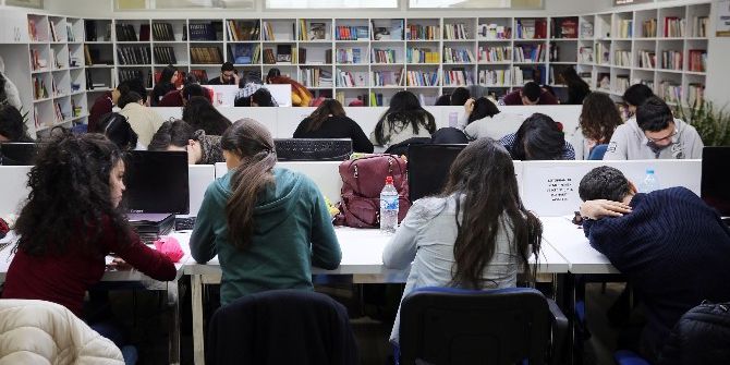 Yaşar Kemal Kütüphanesi Dolup Taşıyor