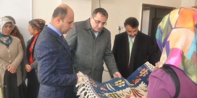 Hasankeyf’te Yöresel Kilim Dokuma Kursu Açıldı