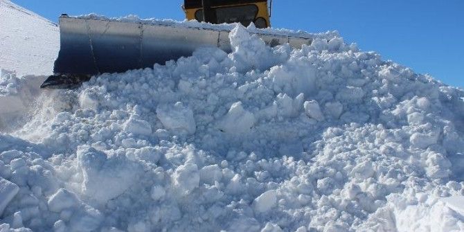 Elazığ’da 165 Köy Yolu Kapalı