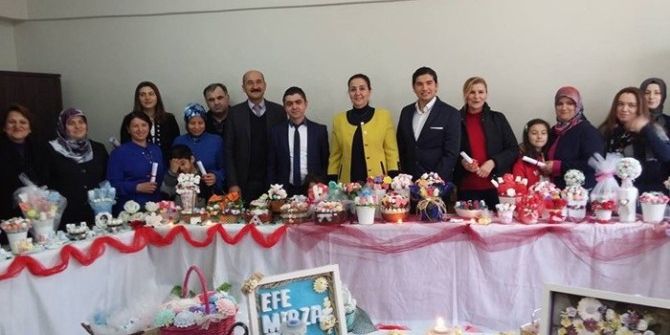 Saltukova Beldesinde Kokulu Taşlar Sergisi Yapıldı