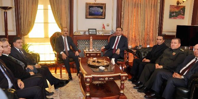 Bakan Bozdağ: “Milletten Korkmayın, Anayasa Değişikliğinin Millete Gitmesini Engellemek İçin Uğraşmayın”