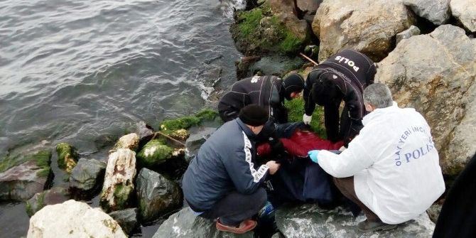 Zeytinburnu Sahilinde Kıyıya Kadın Cesedi Vurdu
