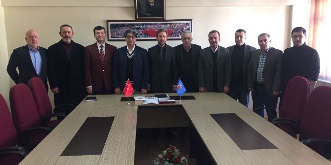 Ak Parti’den Türk-iş’e Ziyaret