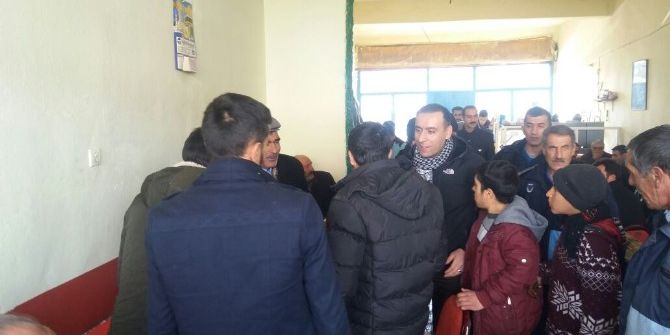 Diyadin Kaymakamı Ve Belediye Başkan Vekili Mekan Çeviren, Esnafı Ziyaret Etti