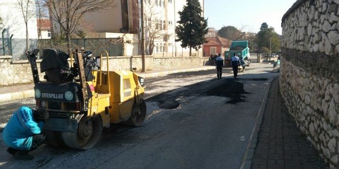 Kırkağaç Sokaklarında Hummalı Çalışma