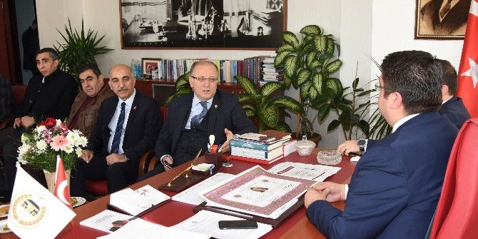 Milletvekili Nejat Koçer’den Baro Başkanı İskender Kahraman’a Taziye Ziyareti