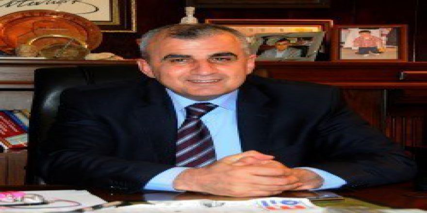 Nasıroğlu, Tankların Önünde Durdu