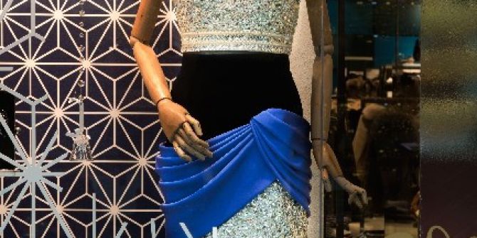 5 Bin Kristalden Yapılan Elbise ‘Başarım Sensin Derneği’ İçin Satışa Çıkarılacak