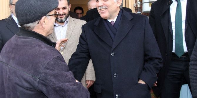 11. Cumhurbaşkanı Abdullah Gül Hilye-i Şerif Sergisini Ziyaret Etti