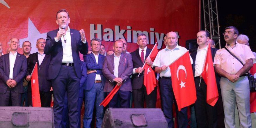 Bursa İş Dünyası Demokrasi Nöbetinde