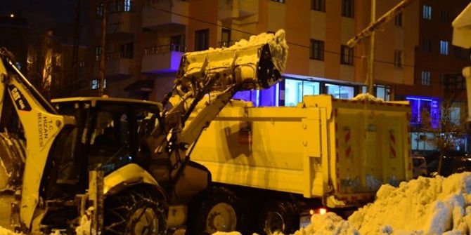 Hizan Belediyesinden Karla Mücadele Çalışmaları