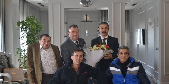 Sakatlar Derneği Eskişehir Şubesi’nden Müdür Dinç’e Ziyaret