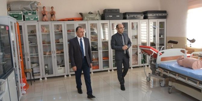 Başkan Köksoy Mesleki Ve Teknik Anadolu Lisesi’ni Ziyaret Etti