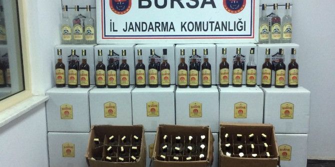 Bursa’da Bin 590 Şişe Sahte İçki Ele Geçirildi.